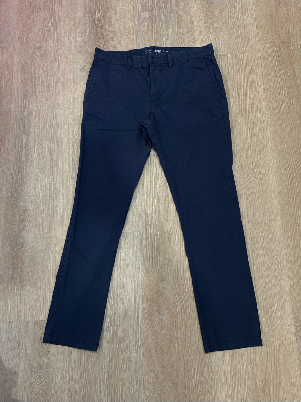 Old Navy Men's Navy Slim Chinos